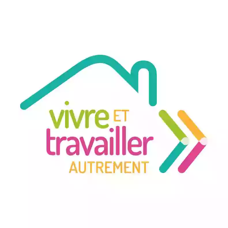 Nous Découvrir - Divers Gens - Restaurant Moulins - Restaurant Moulins