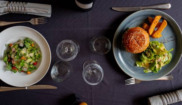 Le restaurant - Divers Gens - Restaurant Moulins - top restaurant MOULINS