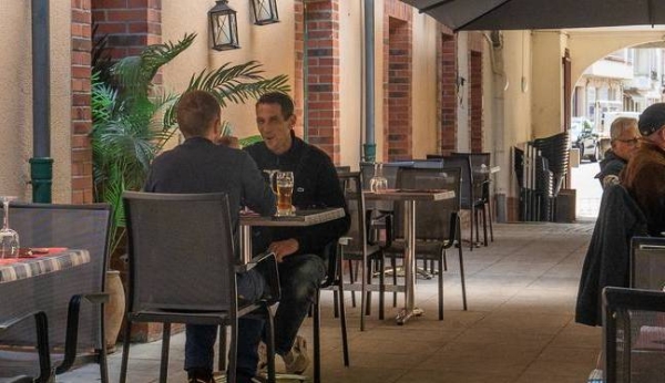 Divers Gens - Restaurant Moulins - top resto MOULINS