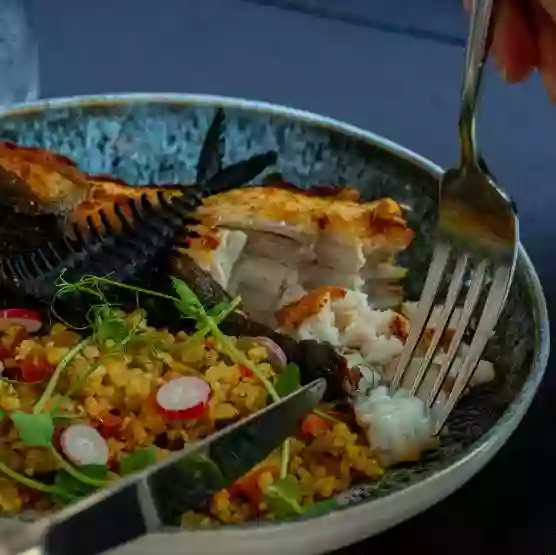 Le restaurant - Divers Gens - Restaurant Moulins - Restaurant Moulins centre ville